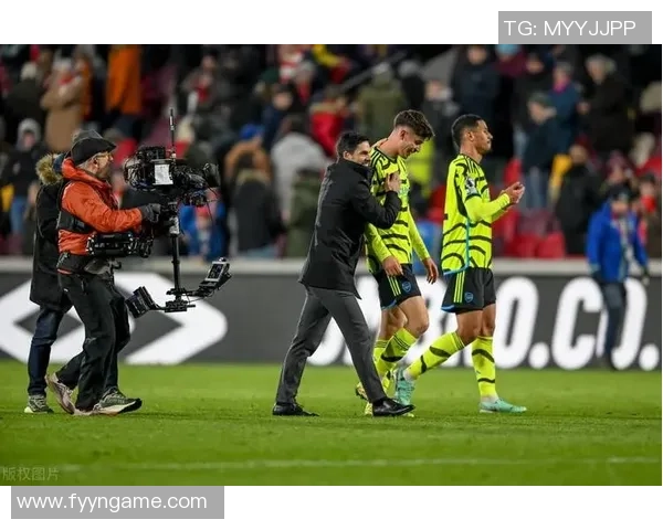 TA：休斯顿中场雷恩斯有目共睹，尤文和城市集团都已进行联络